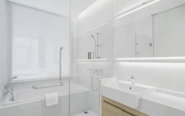 Posh Residence Thonglor by Favstay