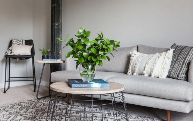 Architectural 1BR in Irish Channel by Sonder