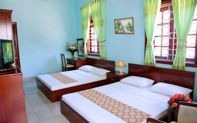 Tuyet Mai Hotel
