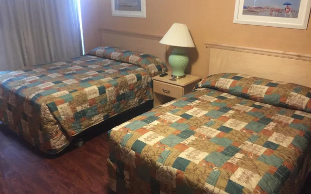 Surf Comber Motel