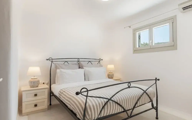 Contiki Resort Mykonos