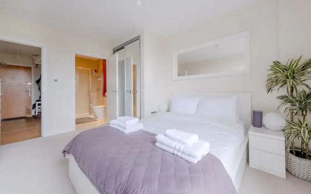 Modern 2 Bedroom Flat in Elephant and Castle