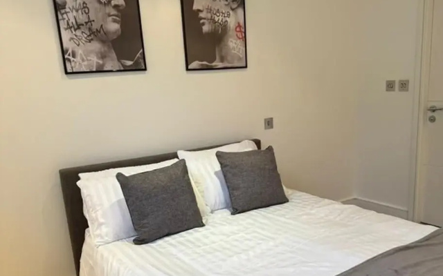 Leeds Apt - Hottub - Sleeps 6 - Special Occasions