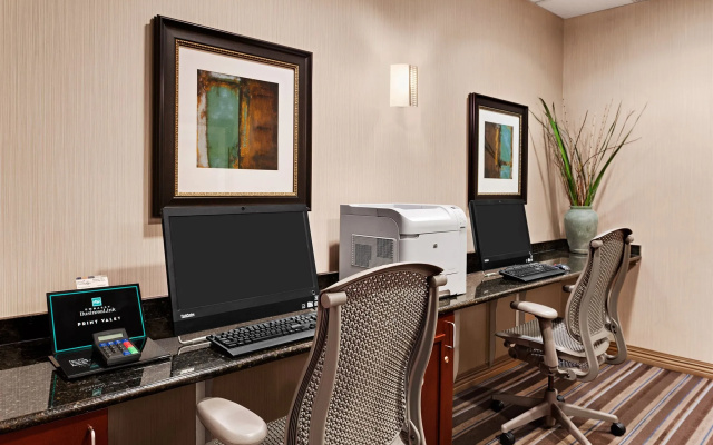 Embassy Suites Kansas City Plaza