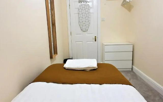 Shakespeare Views - Modern Northampton Apartment