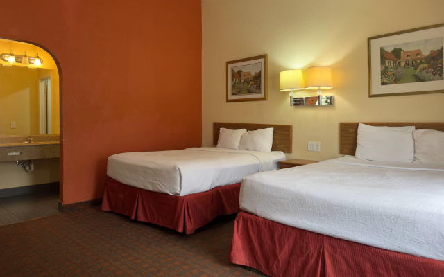 Travelodge by Wyndham Lubbock
