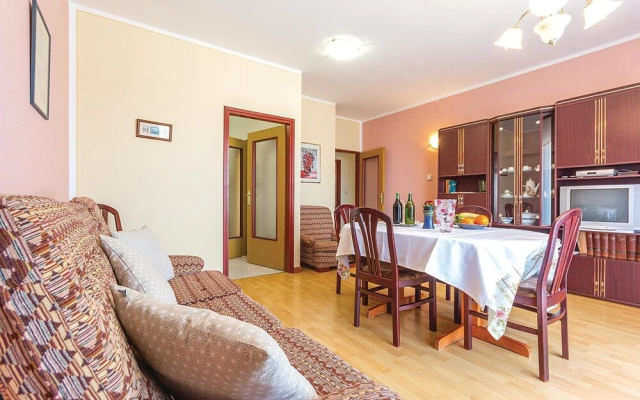 Beautiful Home in Volme With Wifi and 2 Bedrooms