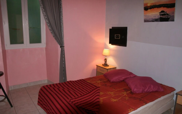 Apartment With 2 Bedrooms in Grospierres, With Wonderful Mountain View
