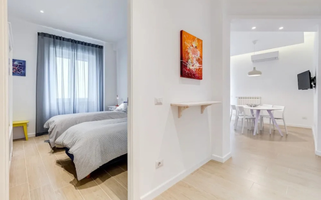 Lovely  3 rooms apartment close Trastevere Station