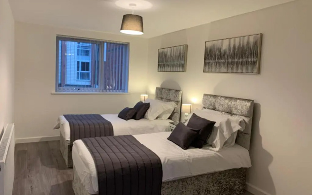 Exec 2Bed 2Bath Serviced Apartment Balcony Parking