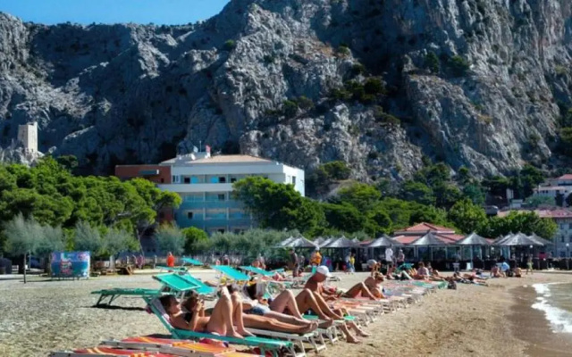 Apartment Jerko - 200 m from beach