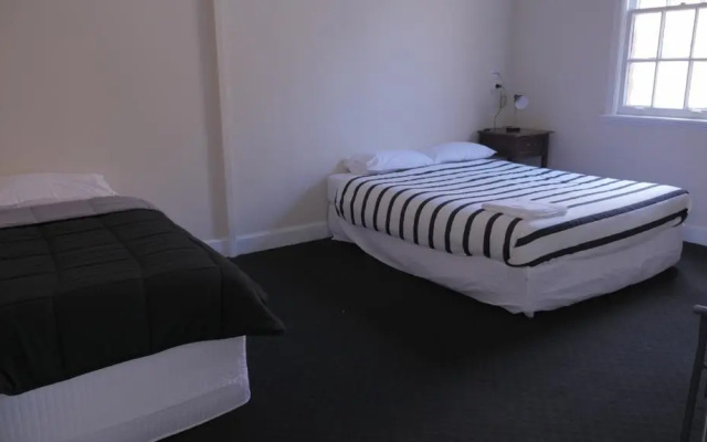 National Hotel Toowoomba