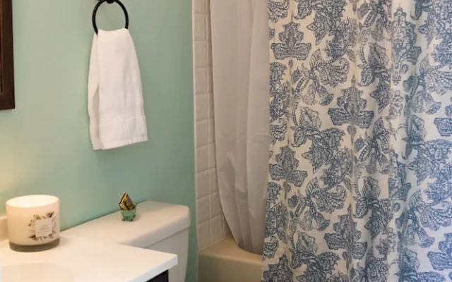 The Blue Room - Charming Studio, Great Location!  by RedAwning