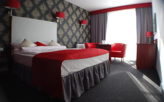 Amigo Hotel