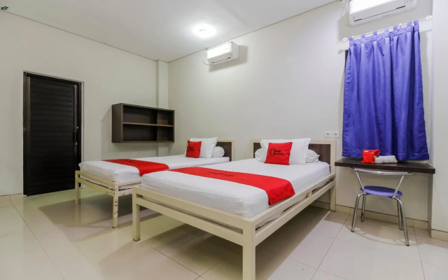 RedDoorz near Samarinda Central Plaza
