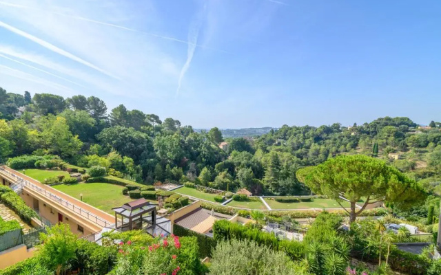 L'Artiste