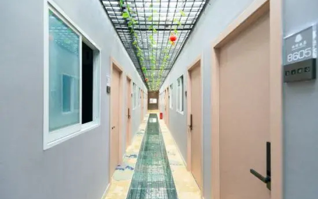 Xin Cheng Hotel (Shanghai Bay University Town Branch)