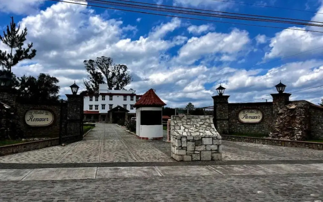 Hotel Renacer