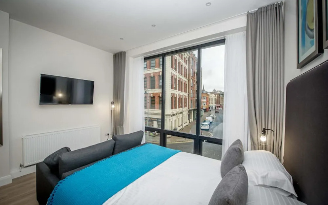 The James Suites
