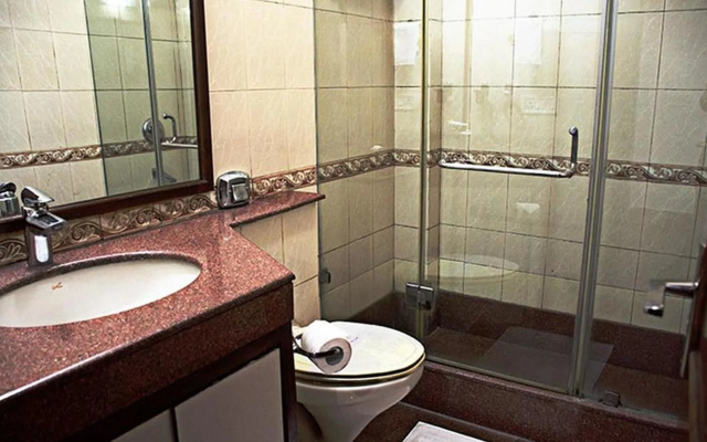 Hotel Windsor Castle Cyber City