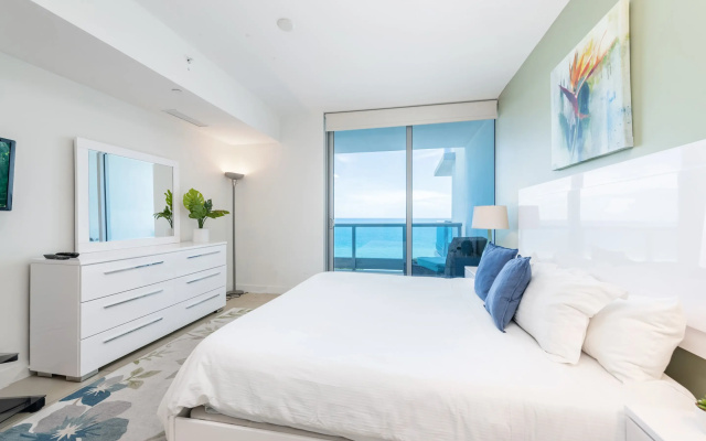 Churchill Suites Monte Carlo Miami Beach