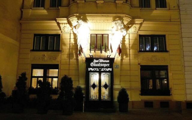 Отель zur Wiener Staatsoper Австрия, Вена - отзывы, цены и фото номеров - забронировать отель zur Wiener Staatsoper онлайн вид на фасад
