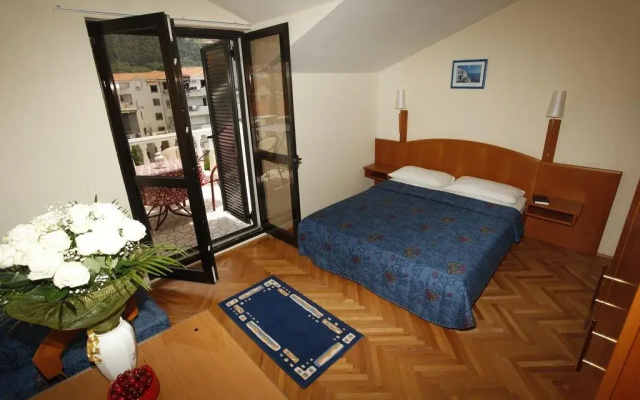 Villa Perovic