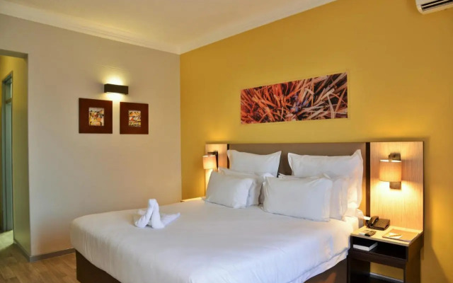 Cresta Oasis