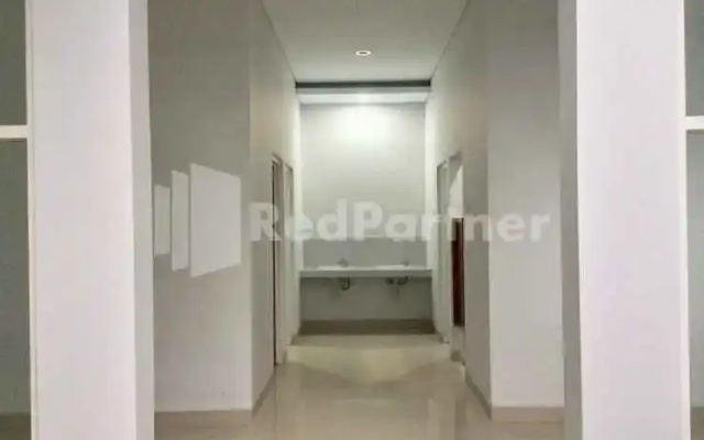 Terra Guesthouse Jec Mitra RedDoorz