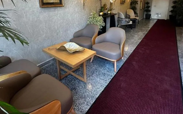 The Best Hotel