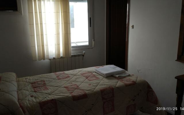 Отель Hostal Residencia Pasaje Новельда комната для гостей