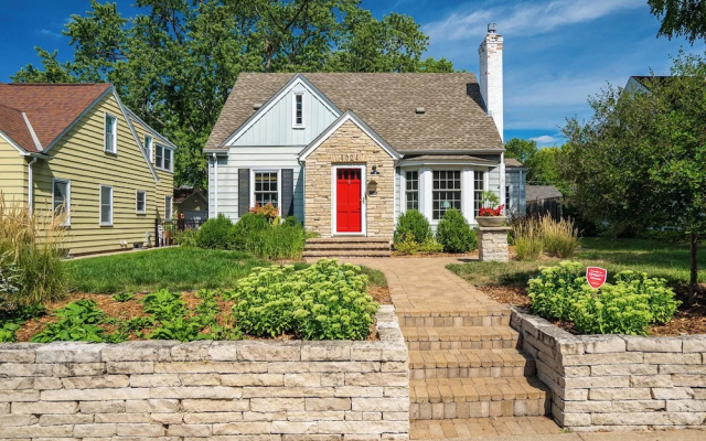 Shoreline Villa