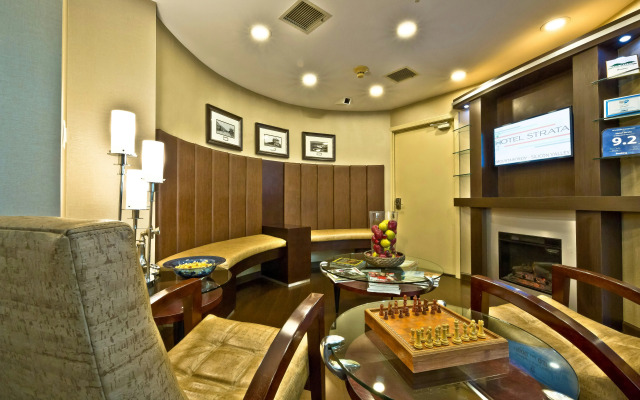 Hotel Strata