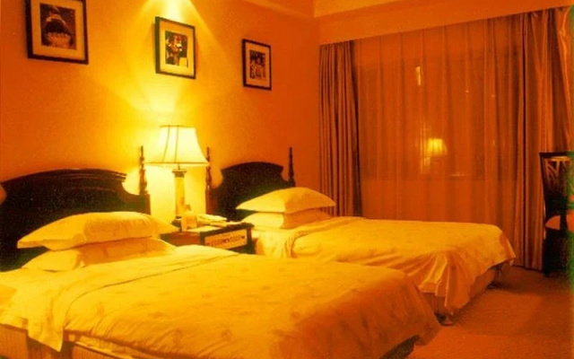 New Era Hotel
