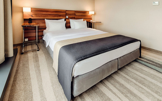 Warsaw Plaza Hotel