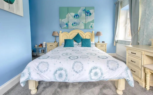 Halmer Grange Guest House