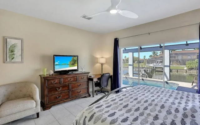 Lovely Pet-friendly Waterfront Home With Pool and Dock