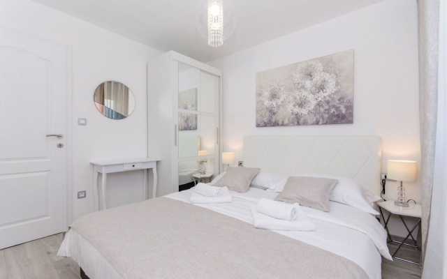 Apartment Luxury Center
