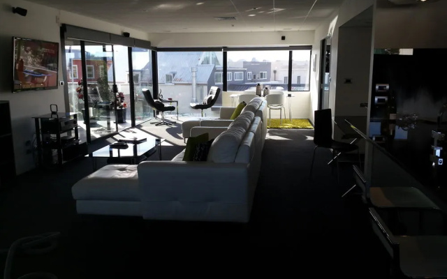 Sumner Re Treat Luxury Apartments