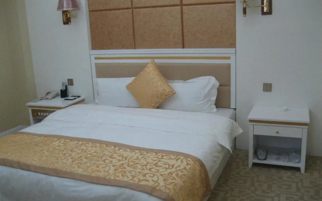 Nanjing Fuluola Holiday Hotel