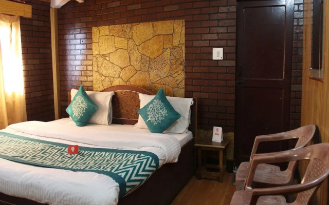 OYO 12782 Hotel Sweet Home