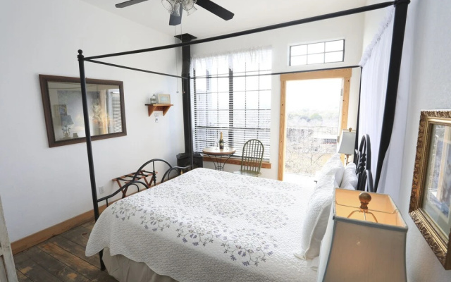 Gruene River Inn