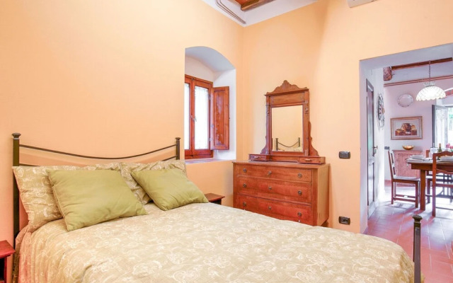 Elegant Holiday Home in Greve in Chianti With Swimming Pool