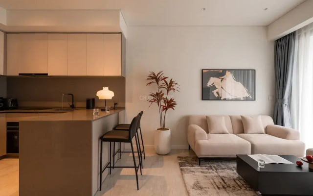 CR Concept Metropole High-end Apartment