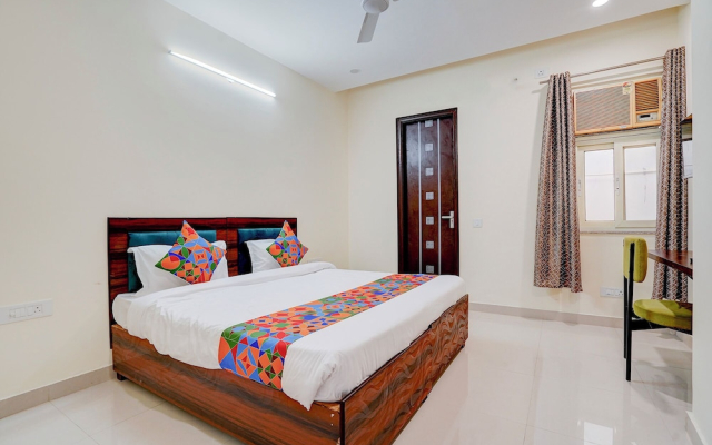 Fabhotel Cozy Stay