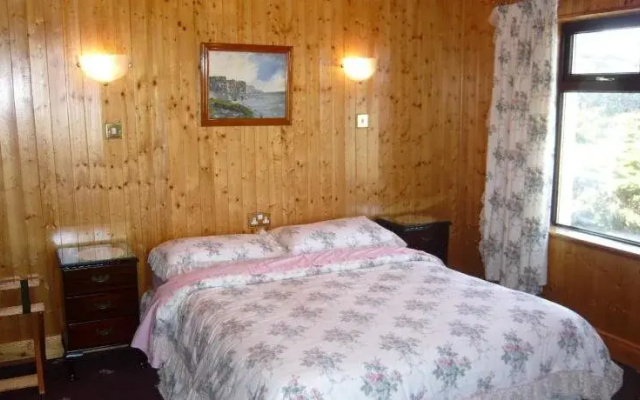 Ard Einne House