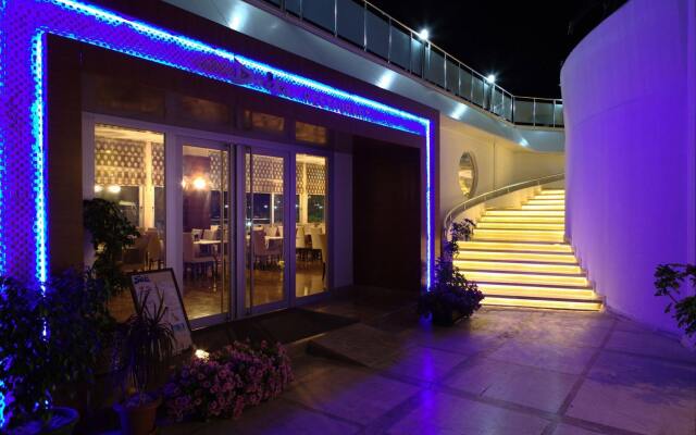 Drita Hotel вид на фасад