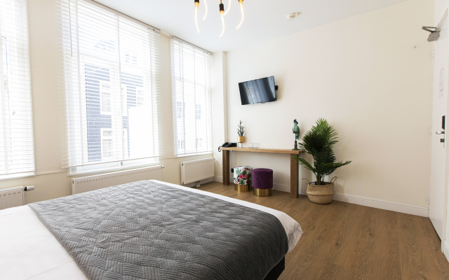 Quentin Leidse Square Hotel