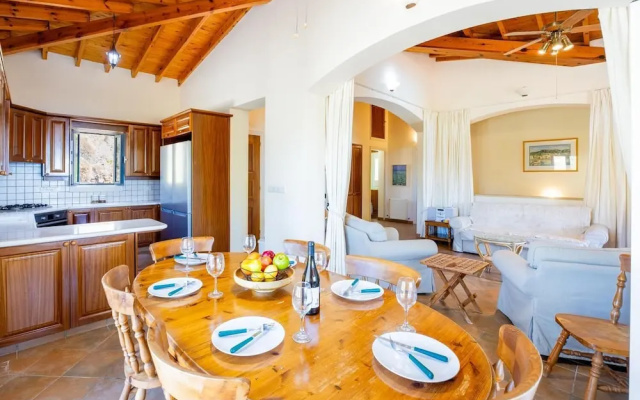 Villa Sea Pines in Nea Dimmata