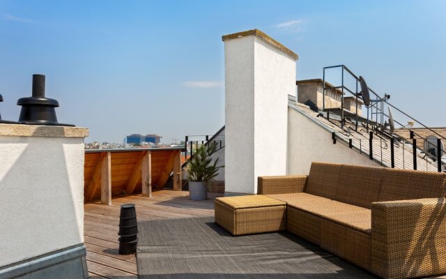 Отель Limehome Wien Thaliastraße Deluxe Австрия, Вена - отзывы, цены и фото номеров - забронировать отель Limehome Wien Thaliastraße Deluxe онлайн бассейн